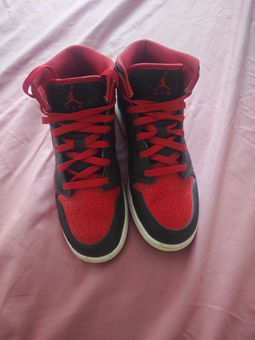 Nike Air Jordan 1 Mid размер 38.5