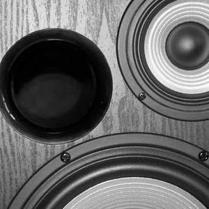 Продаю Edifier r2800 в идеальном состоянии.