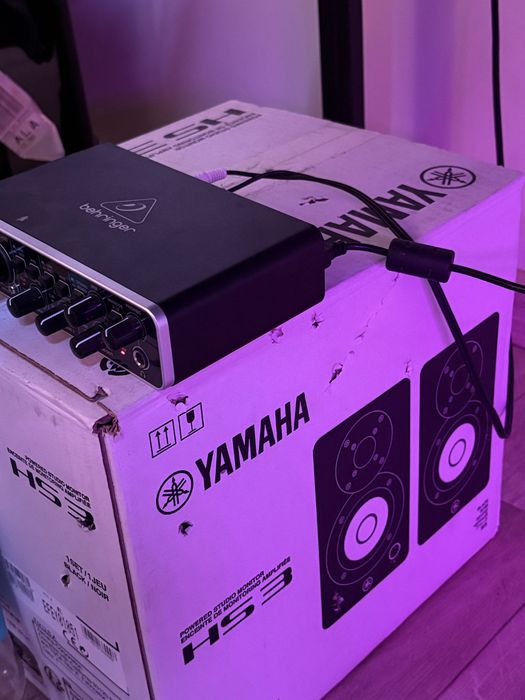 Мониторы Yamaha HS3