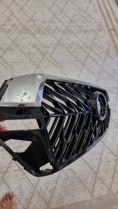 Решетка радиатора TRD LC200