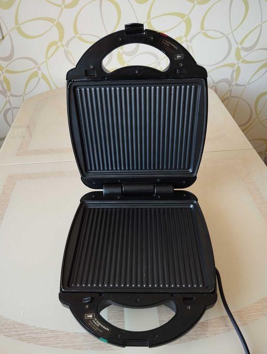 Продам мульти пекарь Redmond RMB-M716