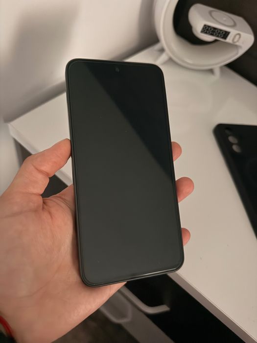 Samsung A37 256 GB НОВ