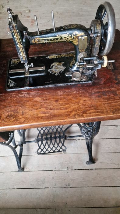 De vânzare mașină de cusut Singer