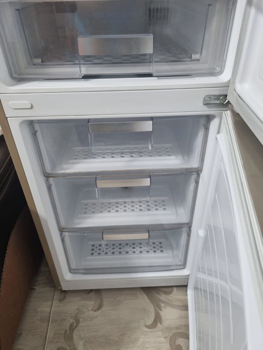 Продам б/у холодильник