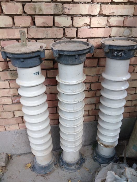 Изолятор разрядник рвс и  Иос 35 кв