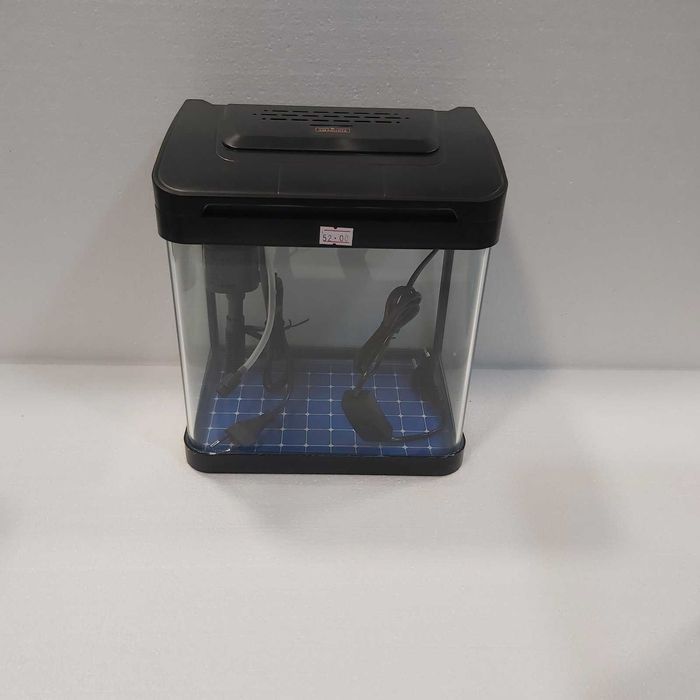 Аквариум 7 литра - оборудван