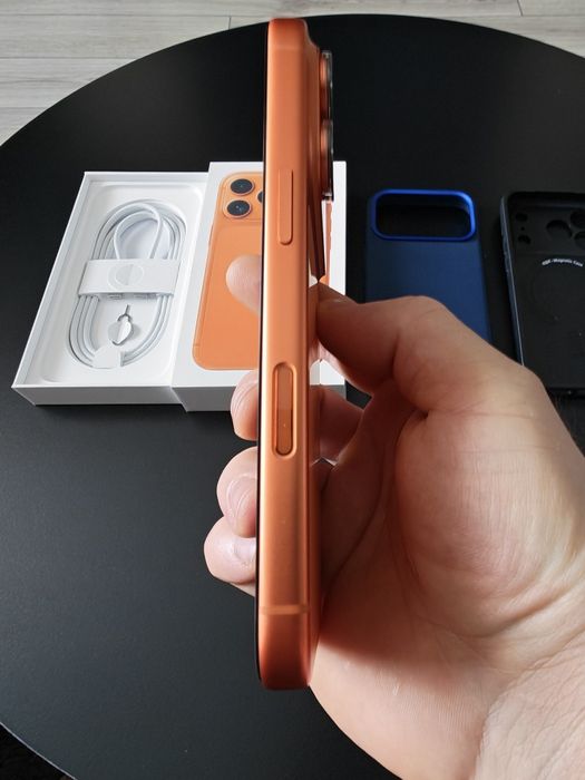 Vând iPhone 17 pro că nou