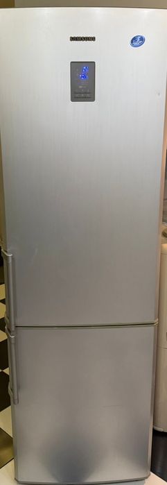 Холодильник SAMSUNG