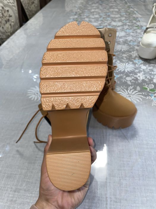 Женская Зимная и осенная обувь