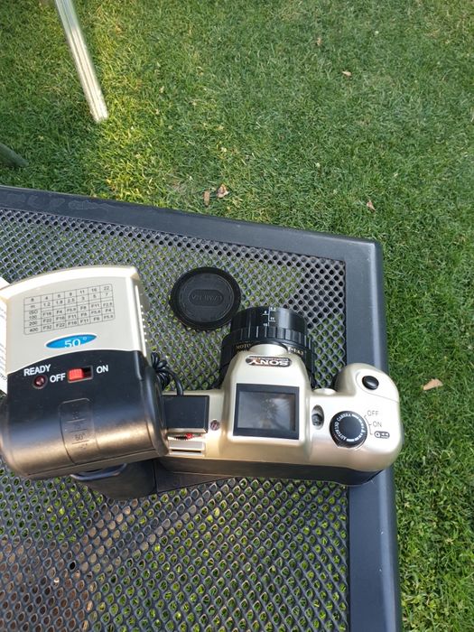 Aparat foto pe film Sony DL2000A + Blitz dedicat | Vintage Functional