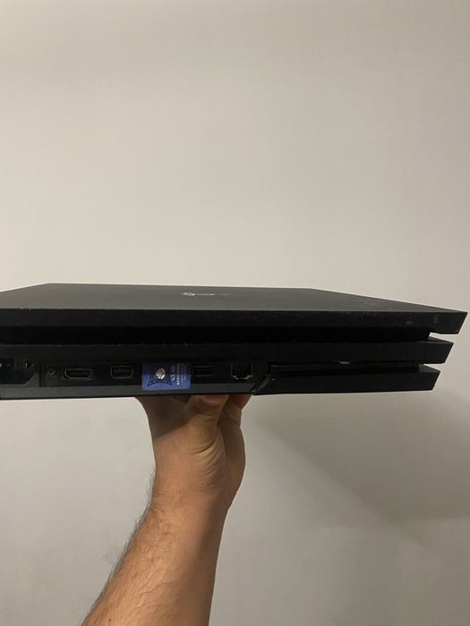 PS 4 б/у приставка