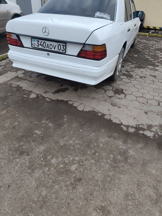 Продам Мерседес 124