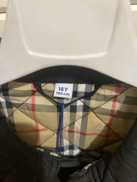 Куртка burberry на мальчика  160 ростовка