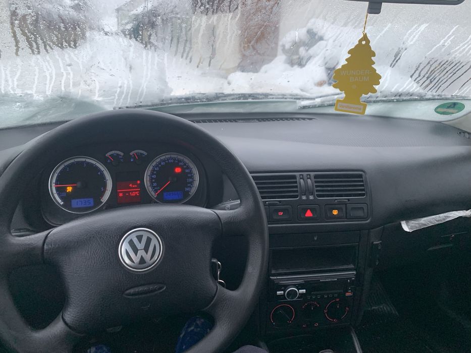 Vînd golf 4 break în stare bună de funtionare