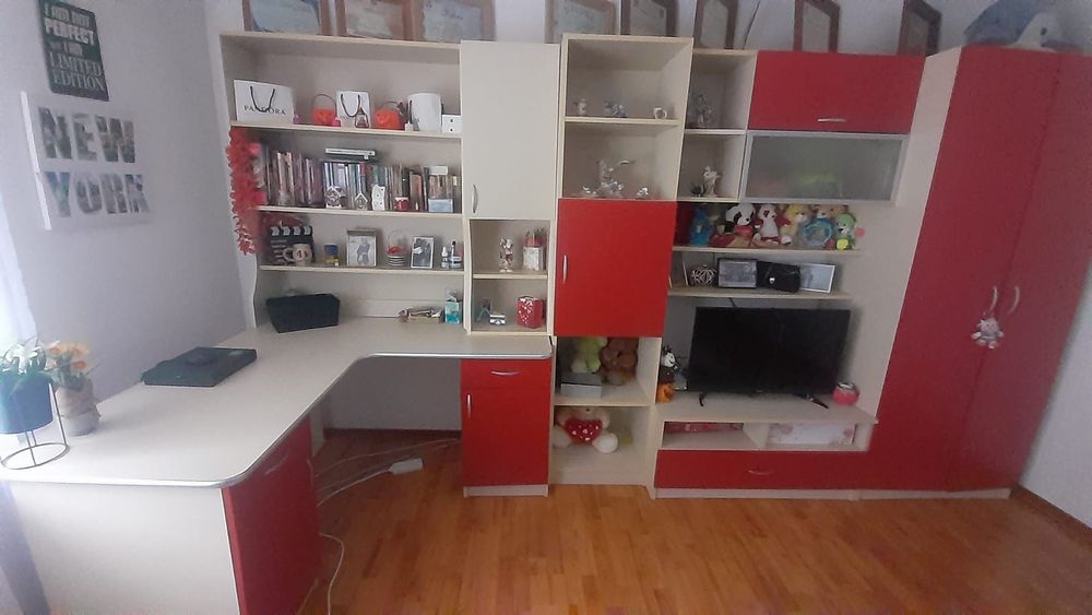 Mobilă dormitor / cameră completă – stare foarte bună