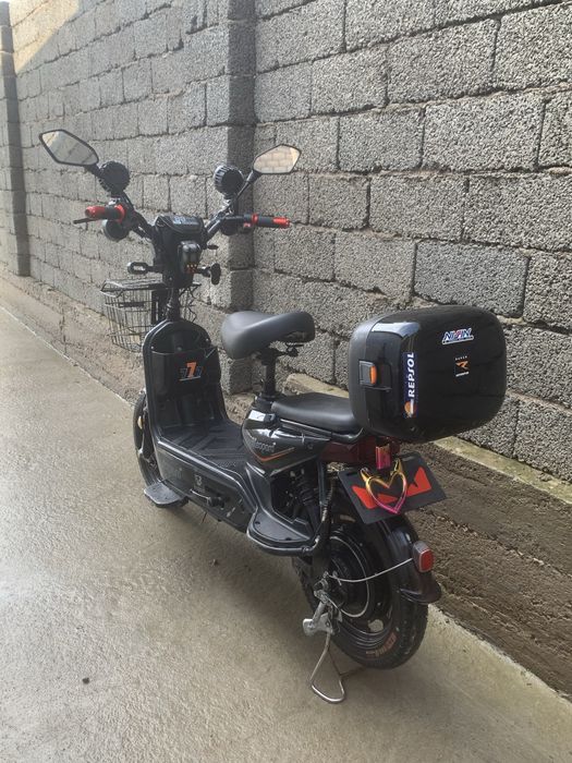 Продам скутер лепорт проект