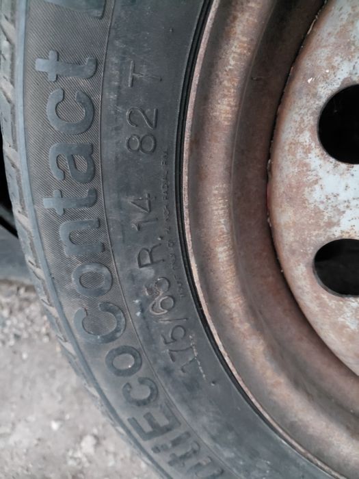 Диск с шинами на Ваз