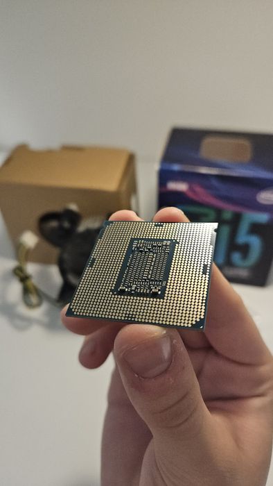 Процесор Intel Core i5-9400f