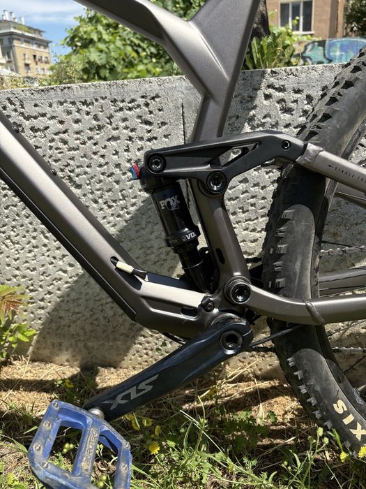 Radon Skeen Trail 9, carbon, 29', карано един сезон.