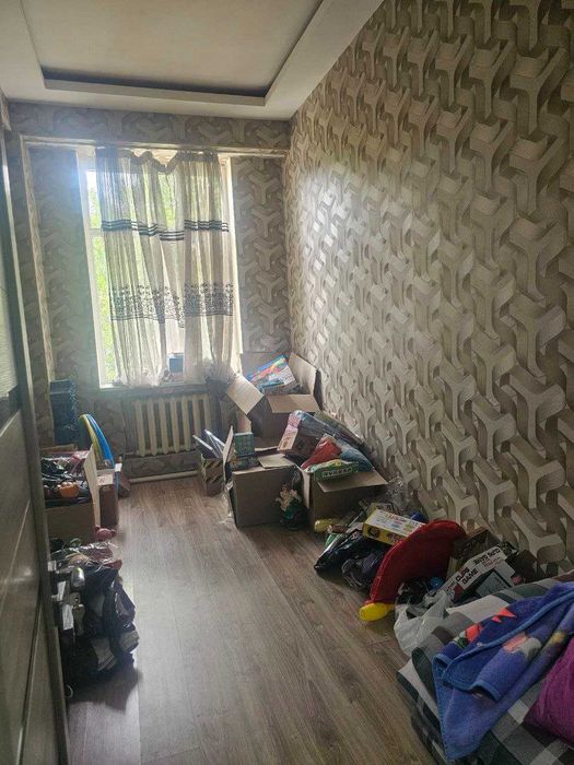 Продается 4 ком квартира на массиве Куйлюк 3 - 1 этаж, все остается