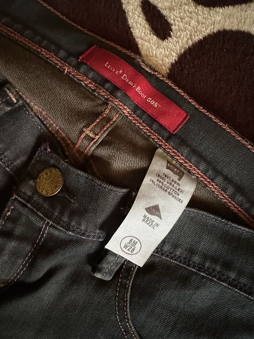 ПРОДАВАМ : Дънки LEVI'S (мъжки)