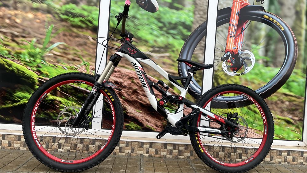 Yt noton 26”/S/Rock shox