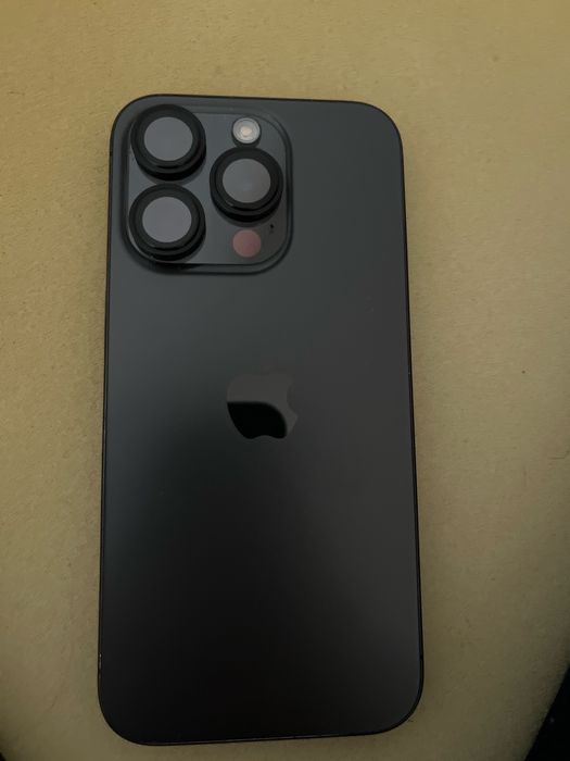 Iphone 15 pro в идеальном состоянии