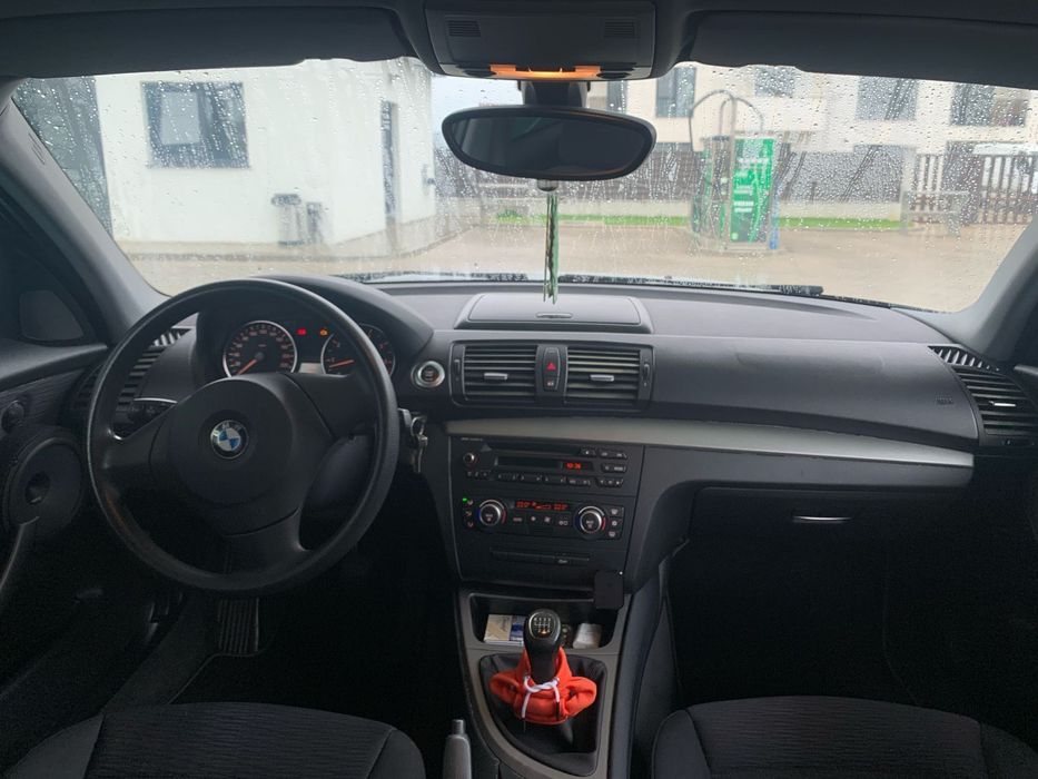 De vânzare BMW seria 1(116 i)an 2009