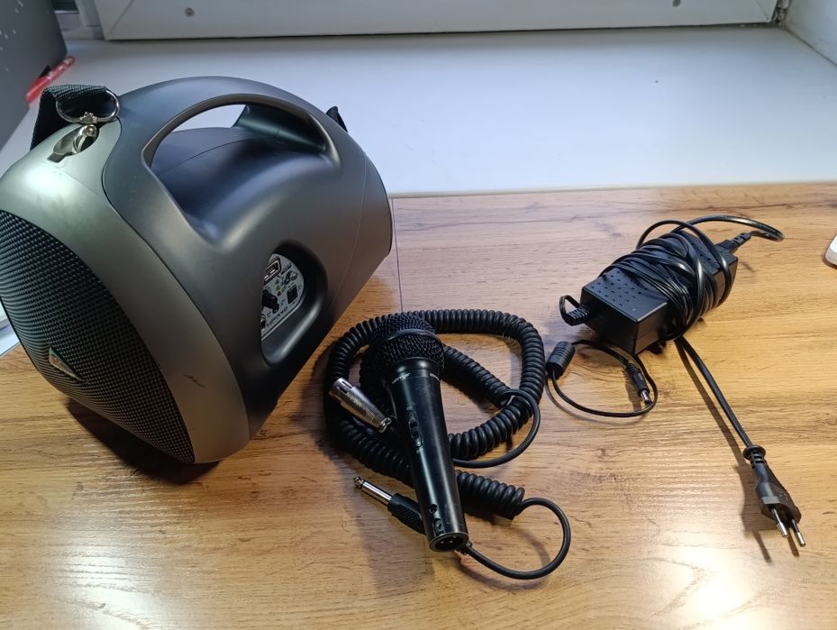 Колонка Behringer HPA40