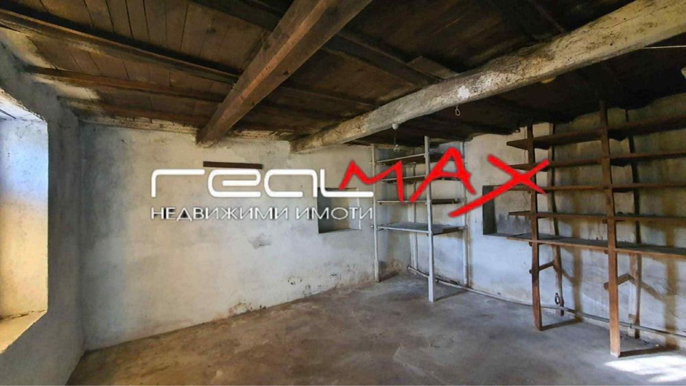 Продава къща в с. Розово, общ. Казанлък