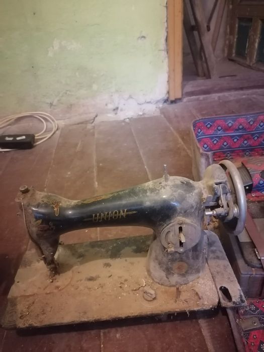 Стара шевна машина
