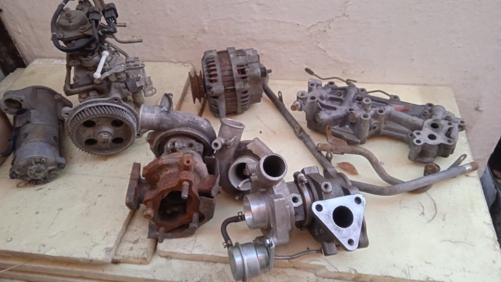 На 4м40 генератор, стартер,турбина турбина,