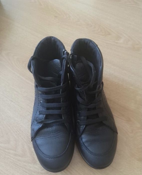 Сапоги осень-весна. Размер 34. Кожа