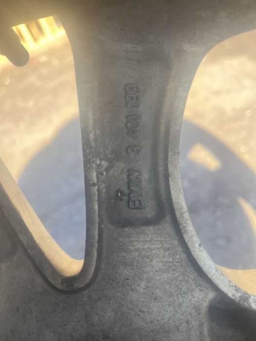 Диски BMW R17 8j et 46 оригинал.