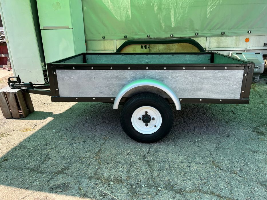 Товарно ремарке за тракторна косачка + фрези