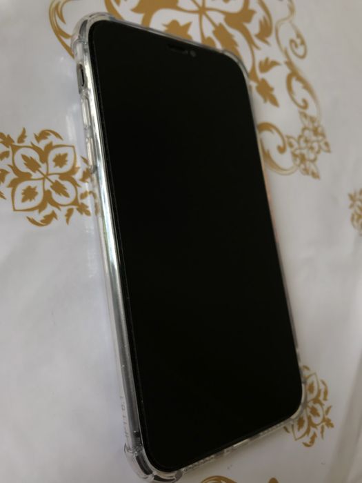 Iphone 11  идеальная оригинал