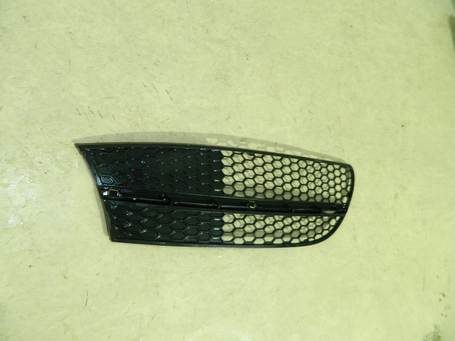 Grila radiator partea stanga, Alfa Romeo 147, 01-05, 46776670