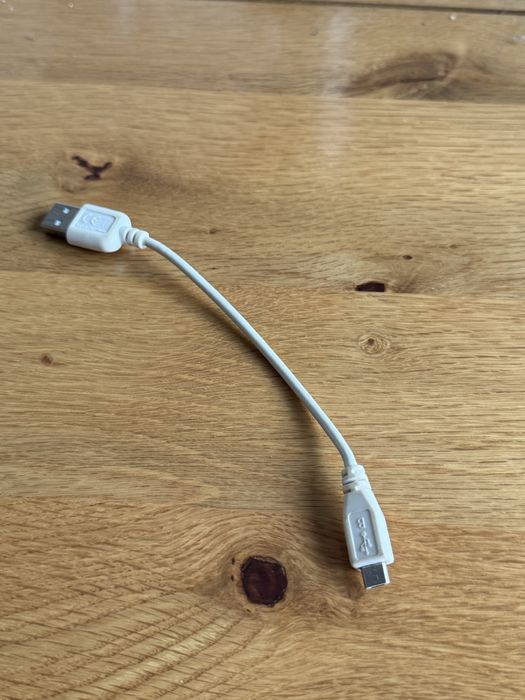 9 бр: Адаптер за фотоапарат Sony, USB кабели и адаптери и зарядно за лаптоп ASUS