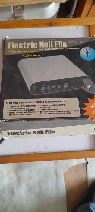 Аппарат для очистки ногтей.