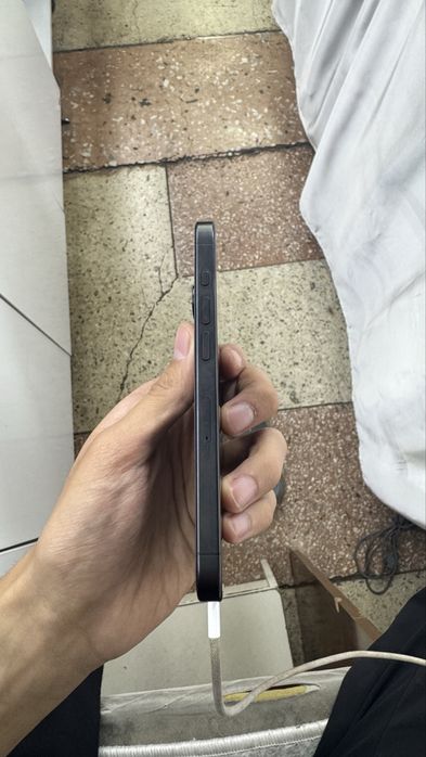 Iphone 15 pro idyal 256 ga