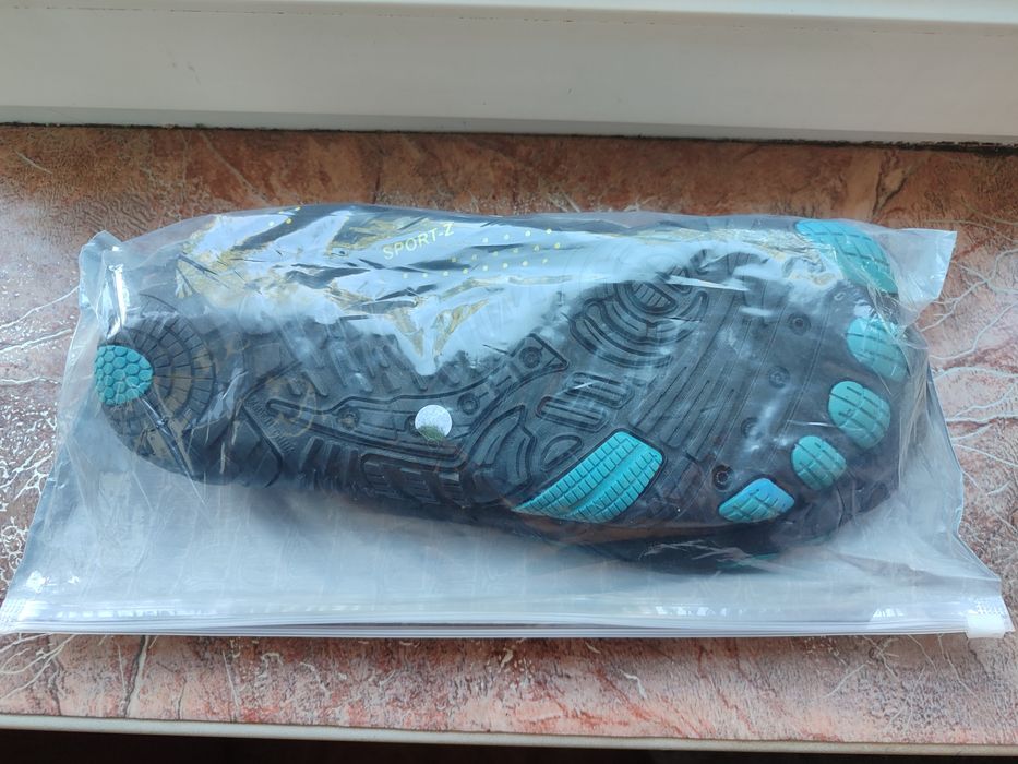 Коралки Аквашузы новые 44