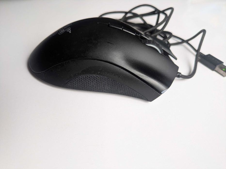 Геймърска мишка Razer Deathadder Elite, Ергономична