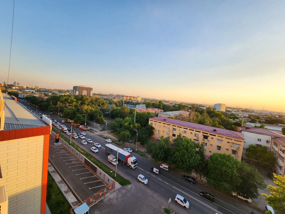 Продается срочно 2 х комнатная квартира  50 м², с мебелью и техникой.