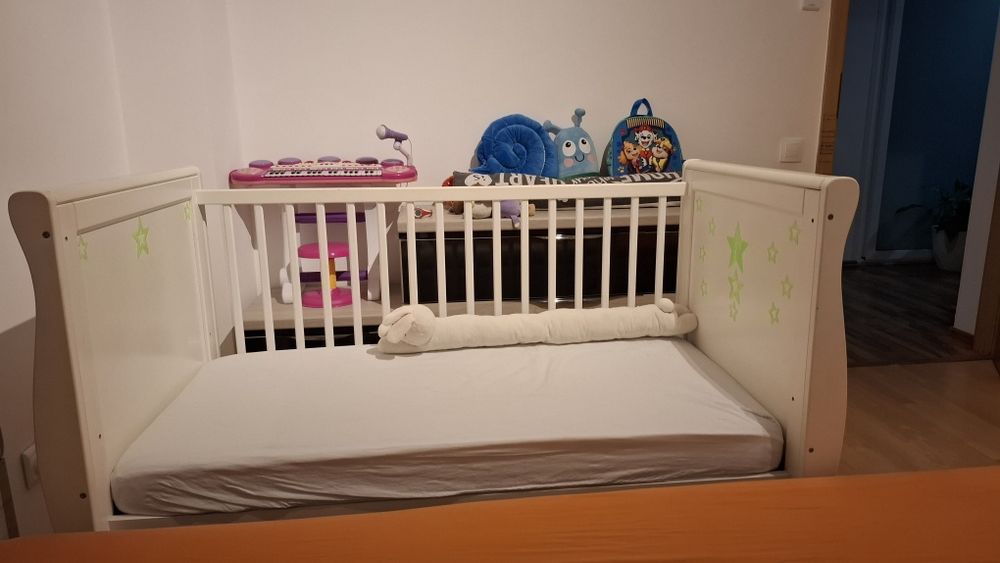 Patut din lemn cu saltea