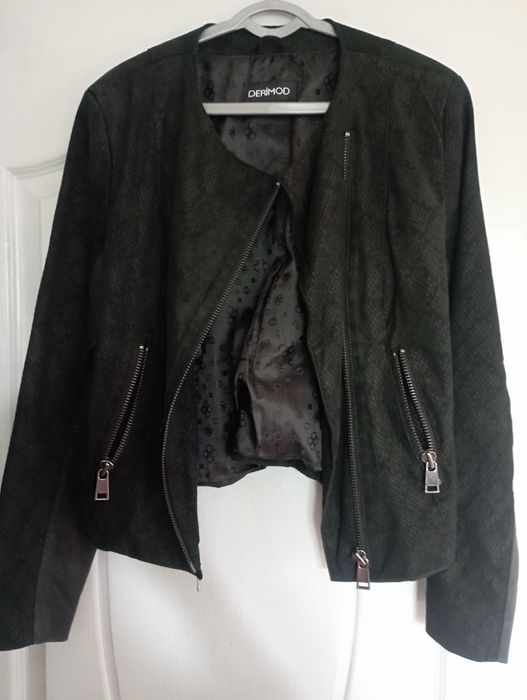 Кожаная куртка женская