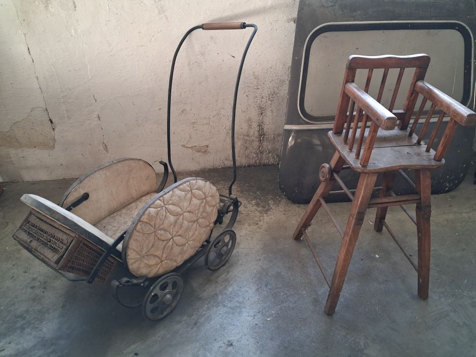 Carucior copii vechi si scaunel