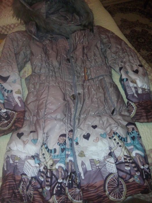 Продам пуховик-пальто на девочку