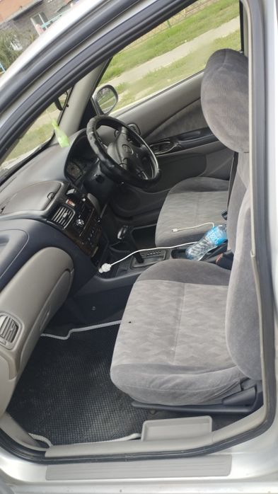 Ниссан Санни  2001