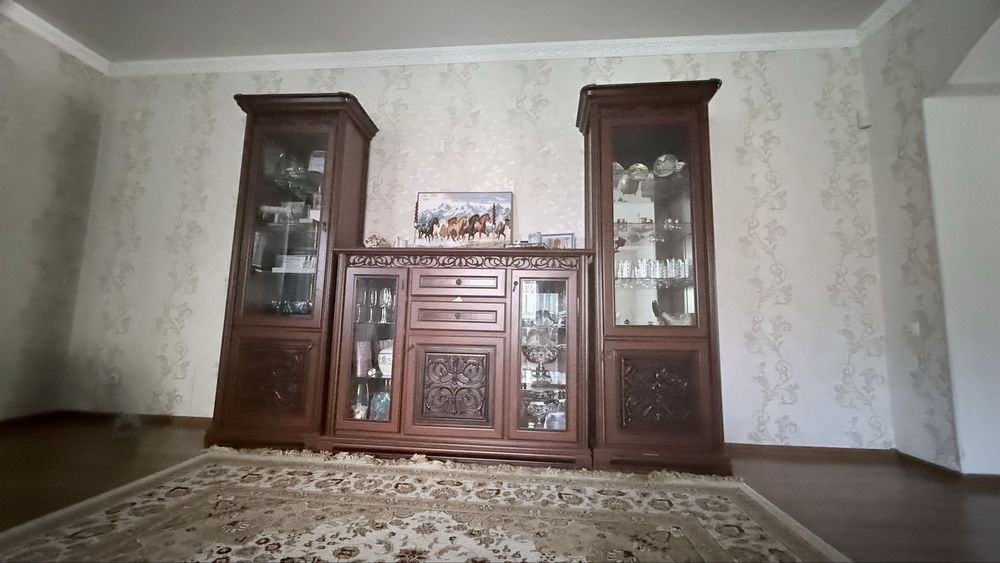Продам шкаф для зала