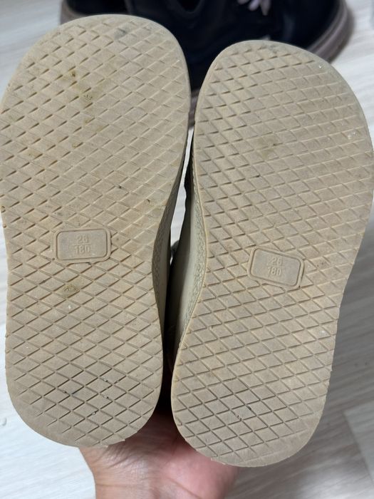 Продам осение ботинки